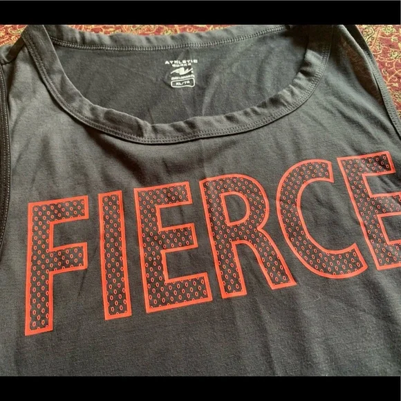 Tank tops - Picture 3 of 11